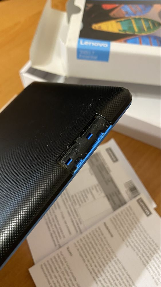 Планшет Lenovo tab3 7 essential