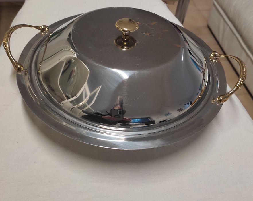 PEÇA única Italiana  em inox com asas e desenho na tampa em dourado