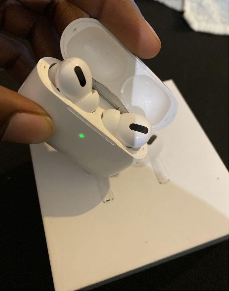 Air pods 2•ger