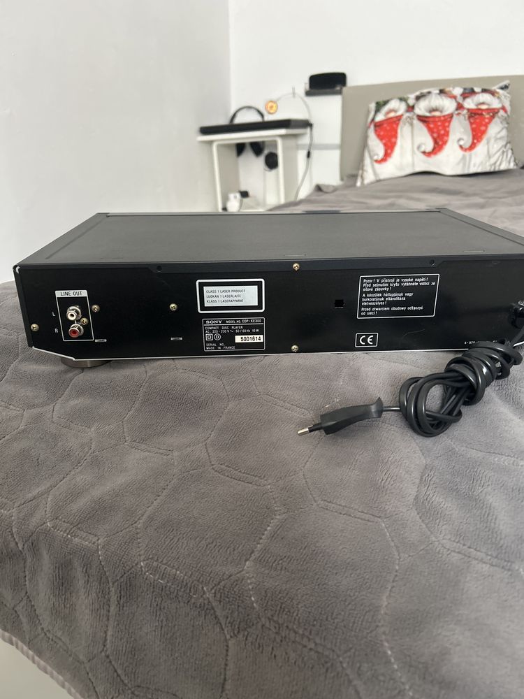 Sony cdr-he 300  ,330,397 проигрыватель cd