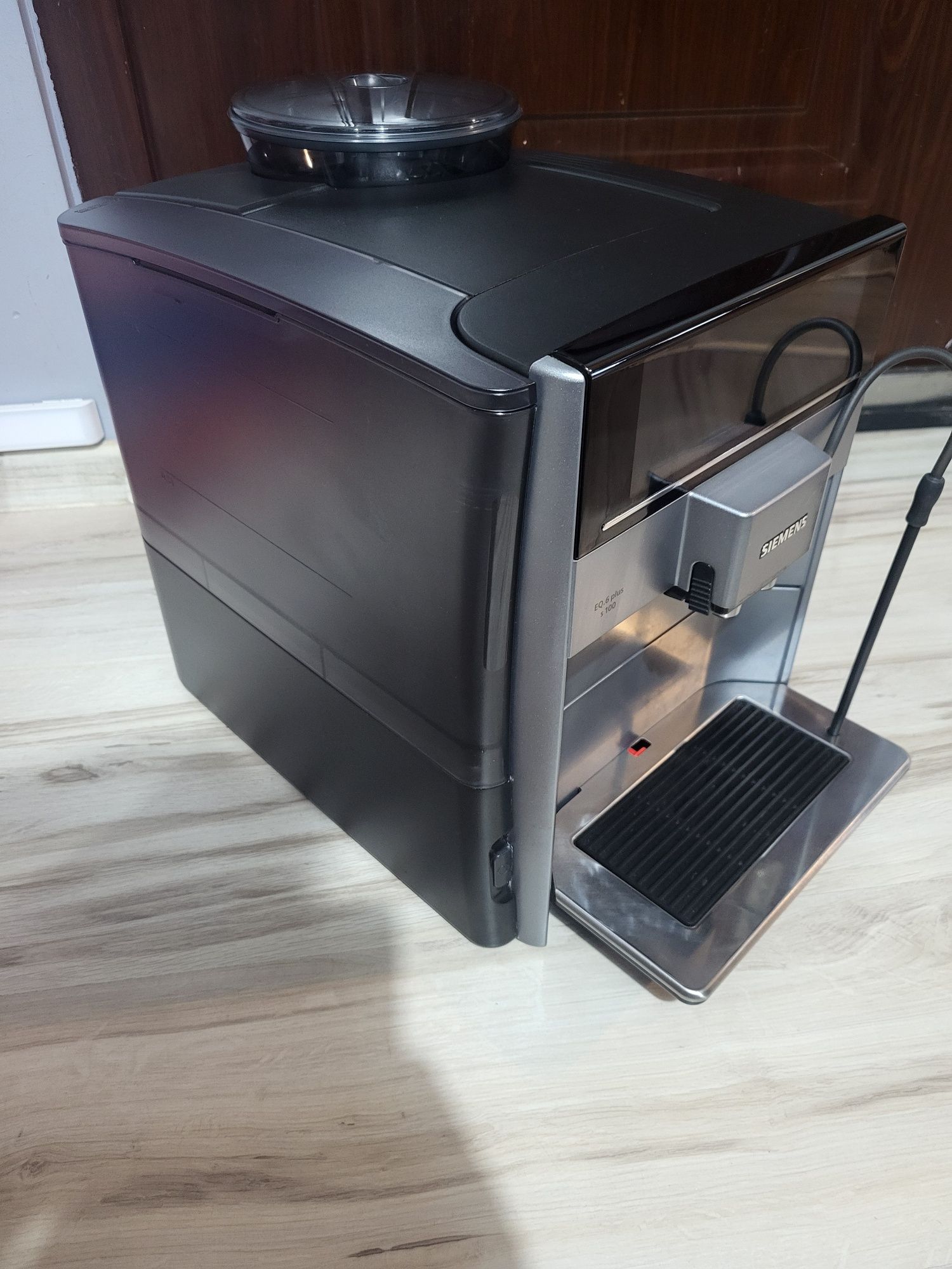 Ekspres ciśnieniowy Siemens EQ.6 S100 PL Menu ładny wysylka