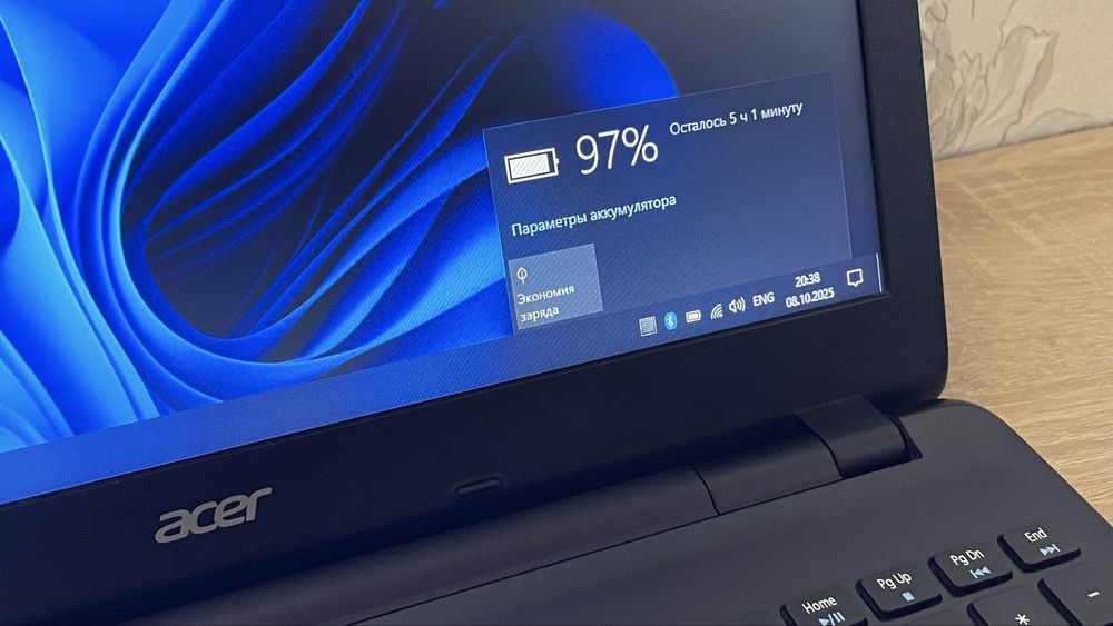 Ноутбук Acer Aspire E5-551 / Nvidia GeForce 810M / SSD / 4 год. акум