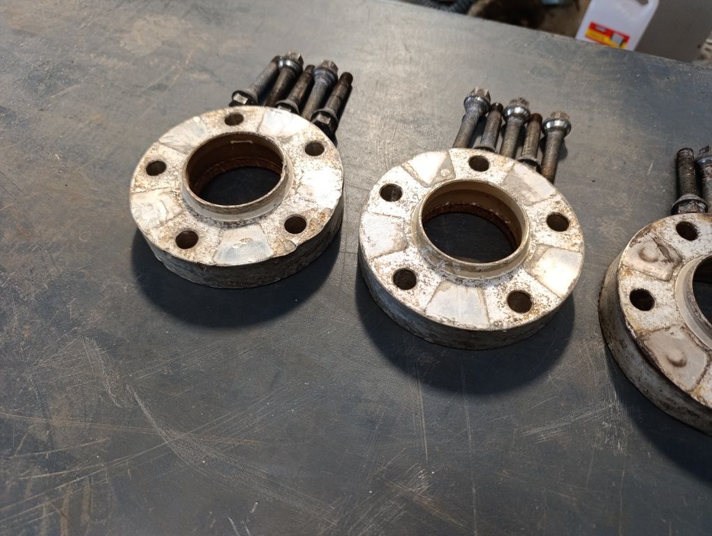 BMW dystanse 3cm,5x120/piasta 72.6.
