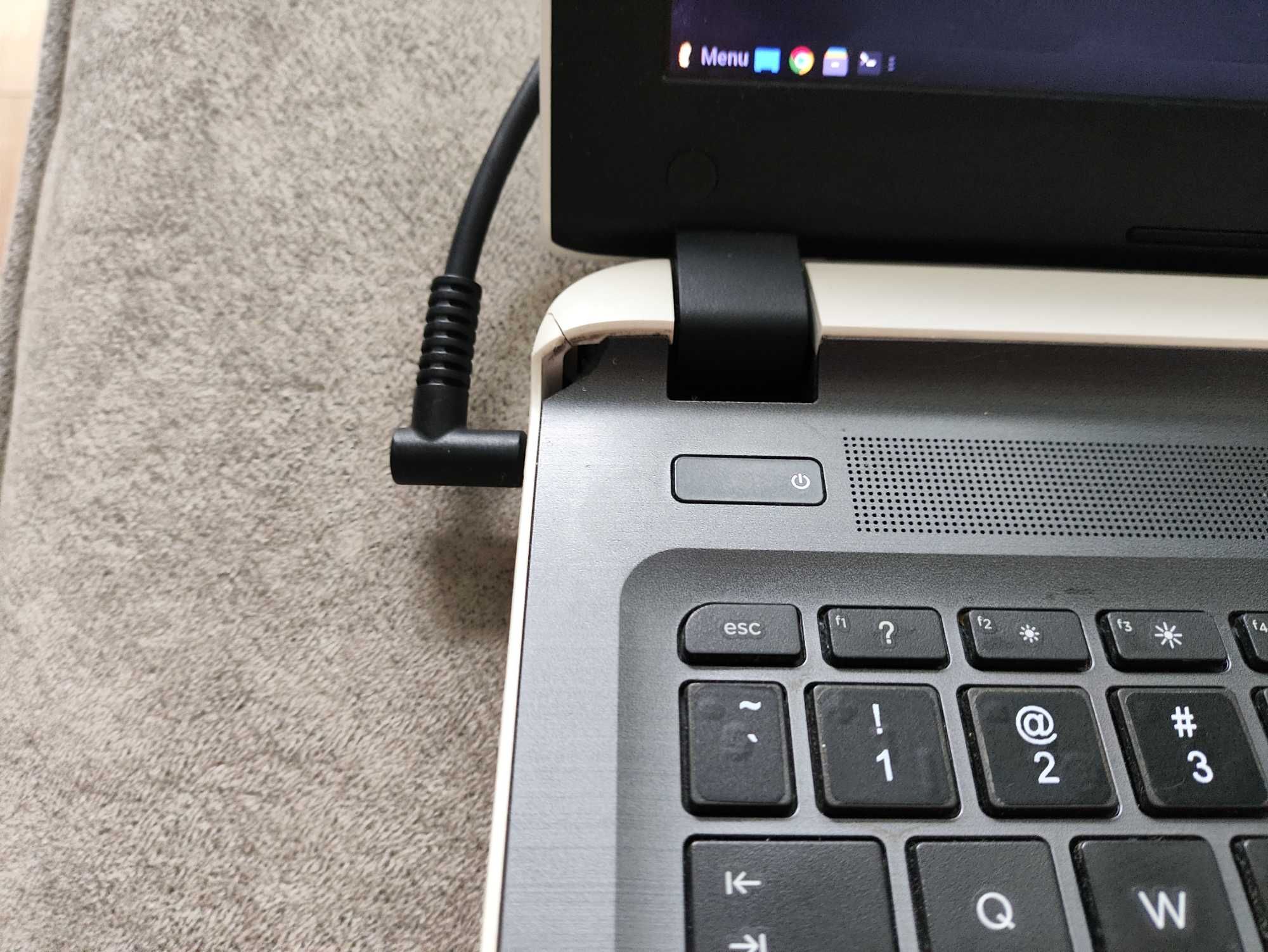 HP Pavilion Intel Core i7-5500U 16GB RAM Crucial 256GB SSD