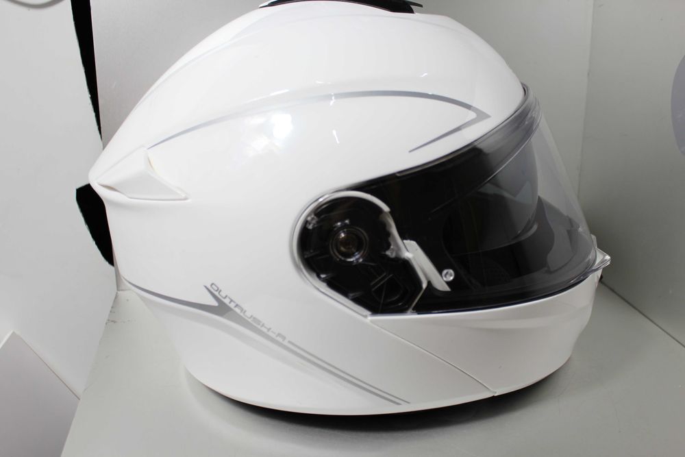 Мотошолом Чорний SENA Outrush R SP85 Bluetooth L-58-59см Type-C