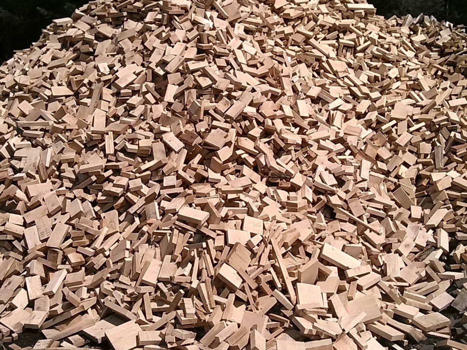 Drewno oflisy zrzyny brykiet