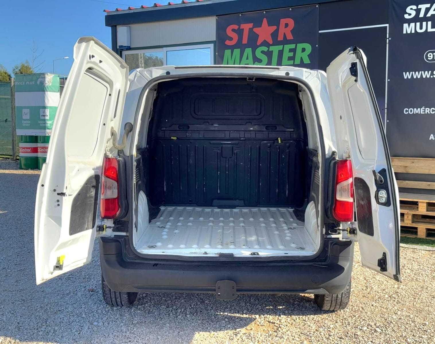 Toyota Proace City 1.5 D L1 Active- Avariada
(IVA dedutível)