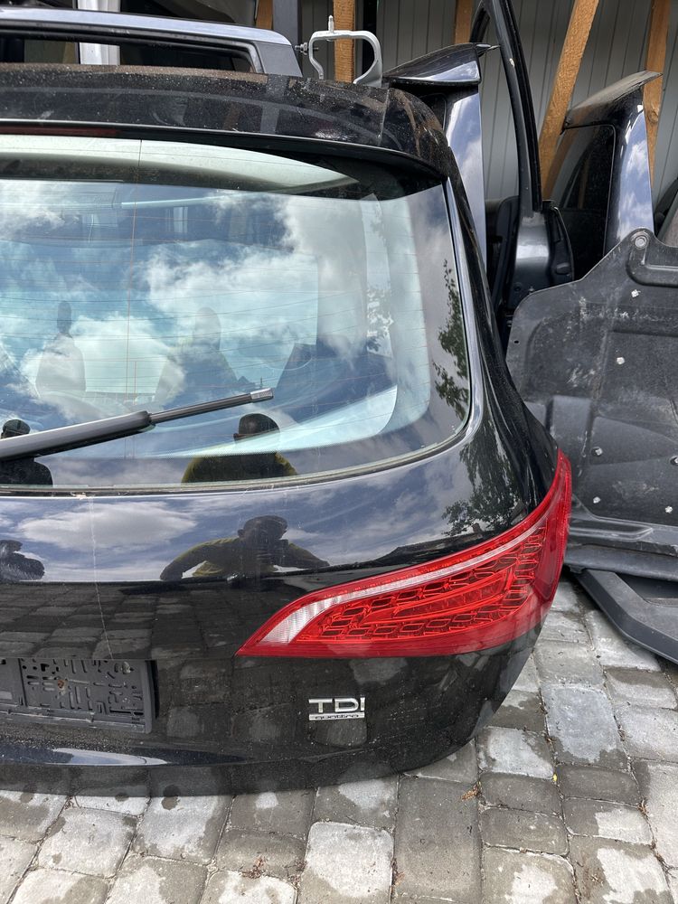 Кришка багажника, ляда, кляпа Audi Q5 8R 2008-2016 ДЕФЕКТ