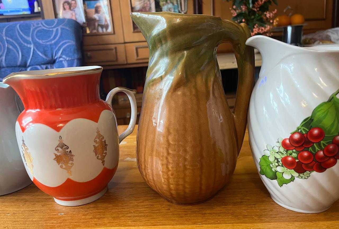 Фаянсовые кувшины  Голубого нет