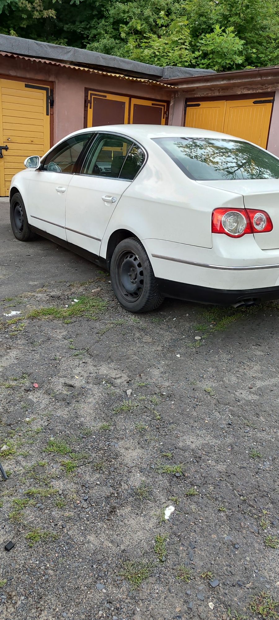 VW Passat B6 2.0tdi. Sedan  polecam