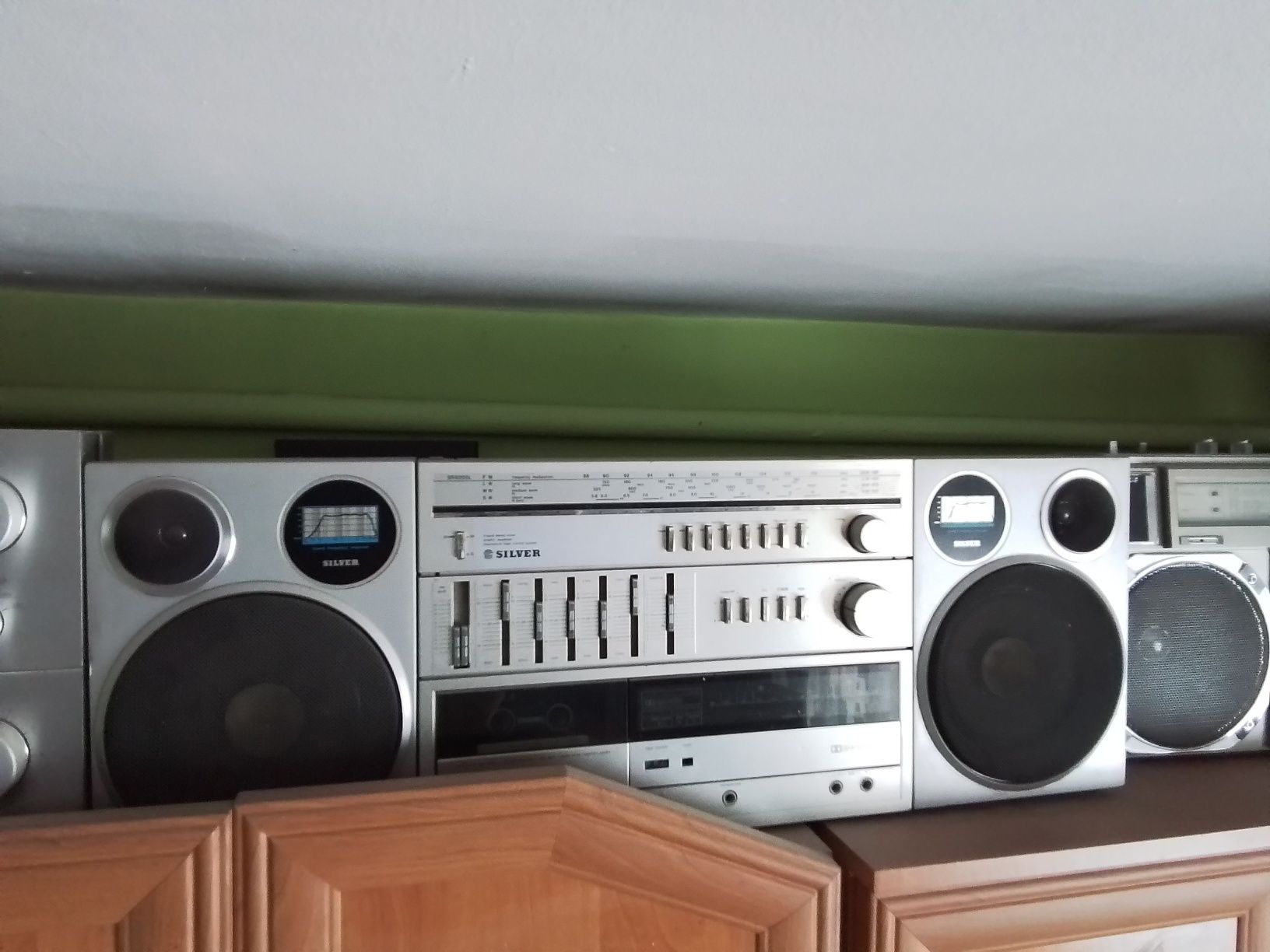 Radiomagnetofon silver sr8800