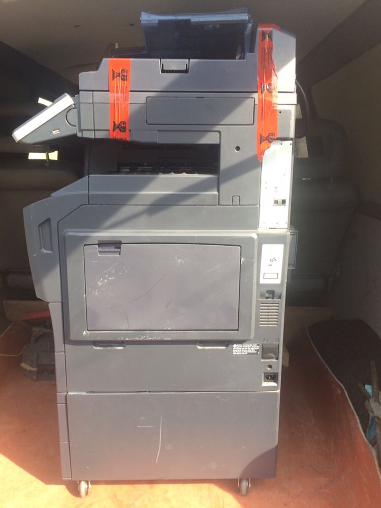 Лазерний кольоровий принтер сканер Kiocera 250ci