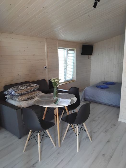 Відпочинок у Карпатах. Котедж "Під лісом".