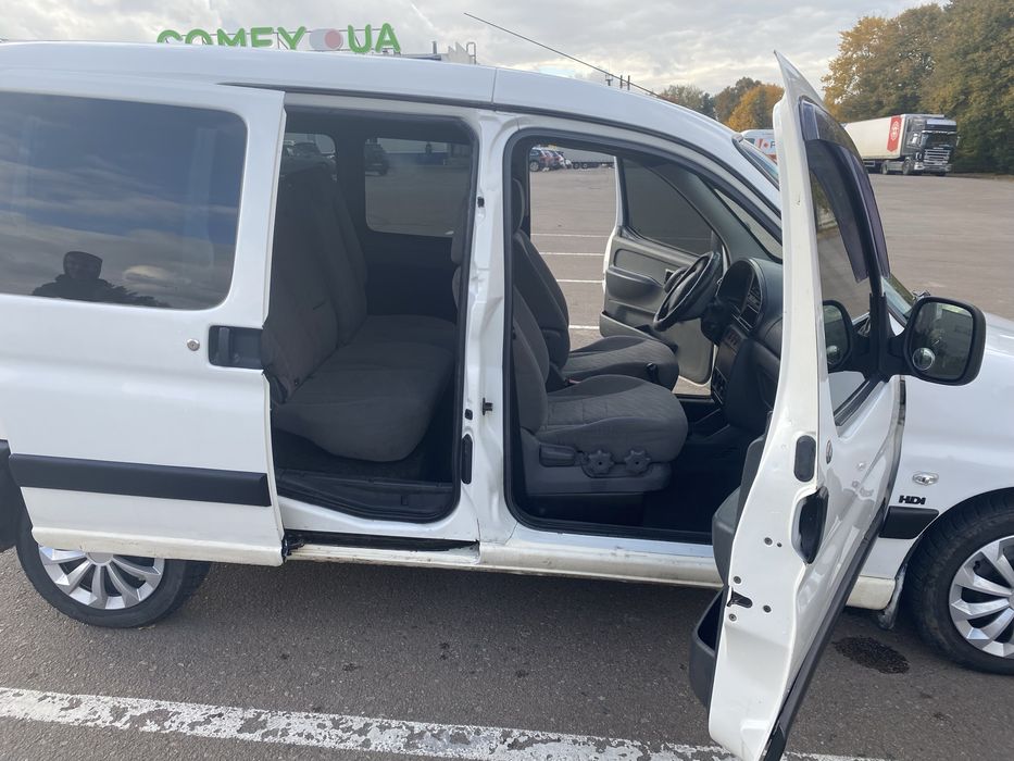 Продам пежо партнер