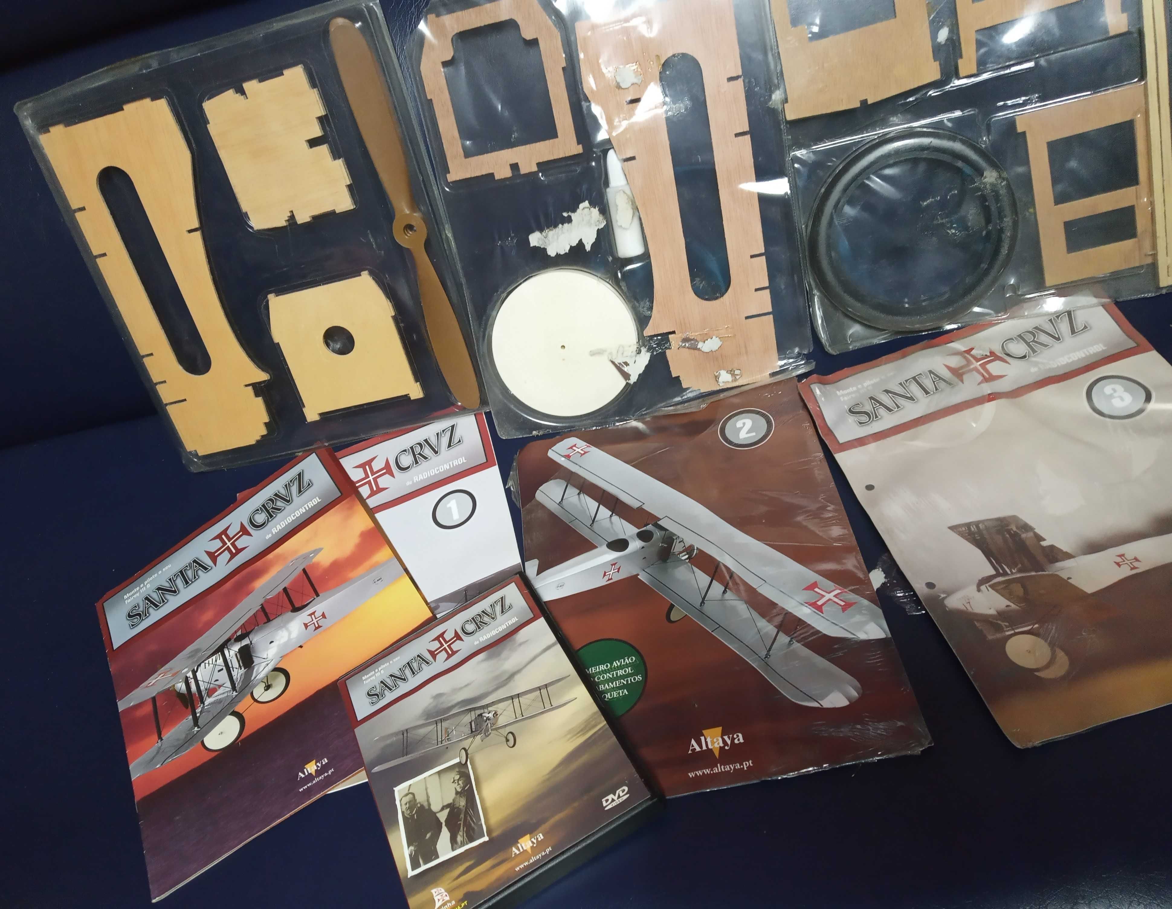 Conjunto de Fascículos da Colecção Avião Santa Cruz Altaya