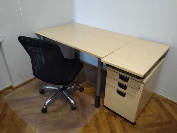 Komplet Kinnarps - duże biurko regulowane + kontenerek z szufladami