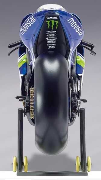 YAMAHA YZR-M1 Valentino Rossi Escala 1/4 POR MONTAR Altaya