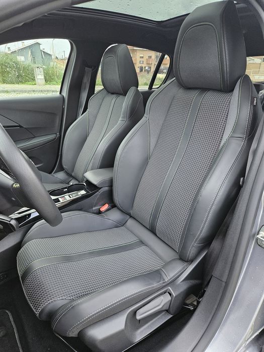 Peugeot e-208 Gt Line