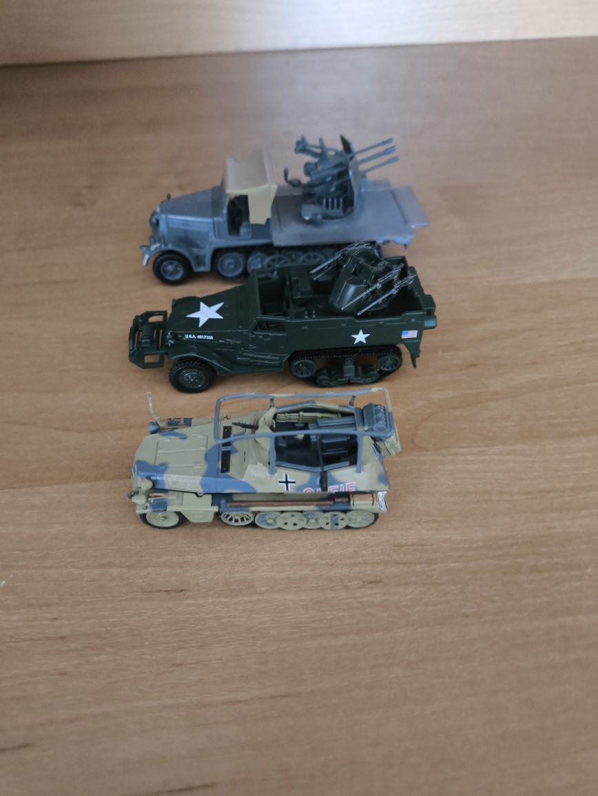 półgąsienicowe pojazdy  skała 1/72