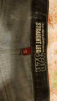 Vendo Calças Straight Leg 32R jeans tamanho 34 as calças são novas