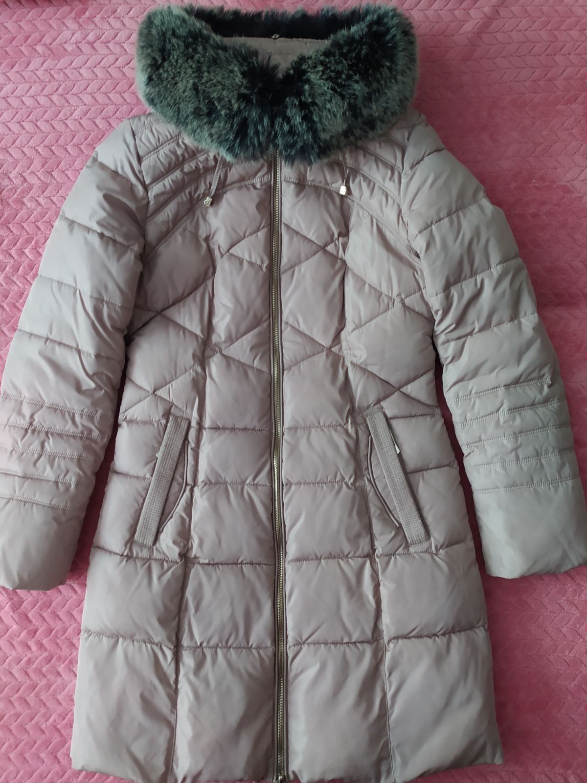 Женское зимнее пальто / Женский пуховик размер L/XL
