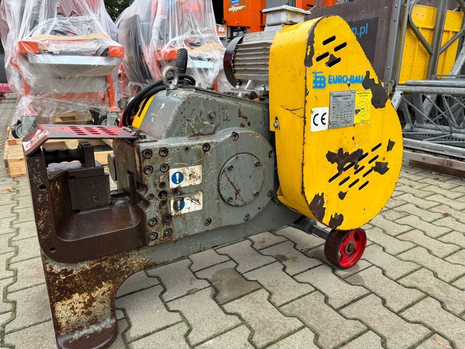 Gilotyna nożyce do prętów drutu płaskowników FOX42 V2