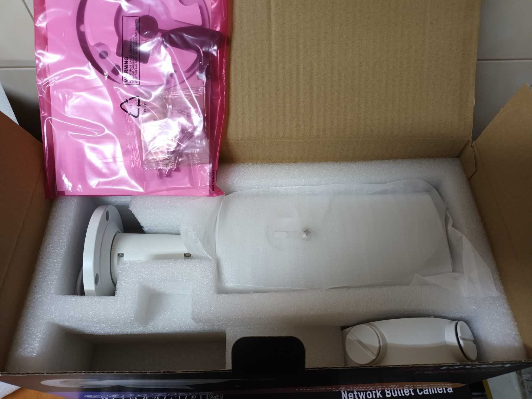 Двоспектральна камера з тепловізором Hikvision DS-2TD2628-10/QA