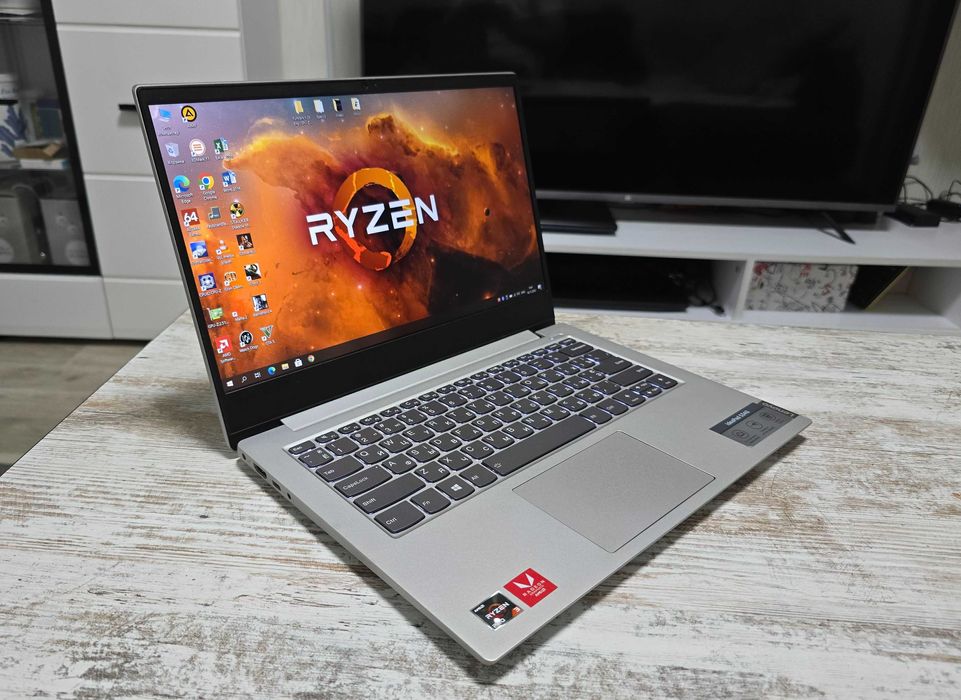 2023г.Игровой Lenovo (Ryzen 3/Vega 3 2GB/12GB DDR4/256GB SSD/АКБ 5ч)