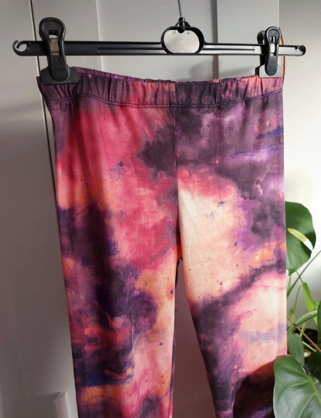 Legginsy galaltyka. Rozmiar M