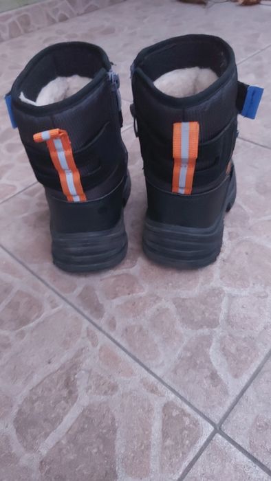 Том.м 27 розмір 17.17-5 устілка, після 1ї дитини