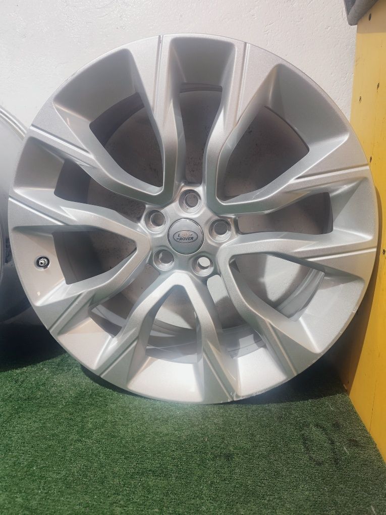 Felgi aluminiowe OE Land Rover 22" 9.5J et49 5x120 TPMS