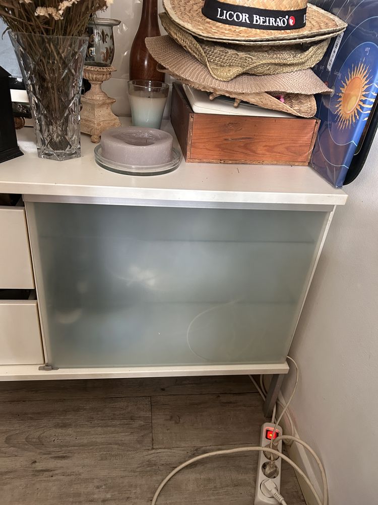 Movel Ikea - portas vidro