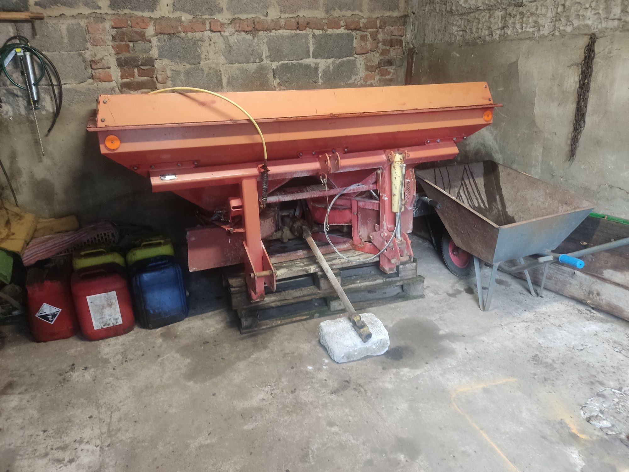 Rozsiewacz lely 1200