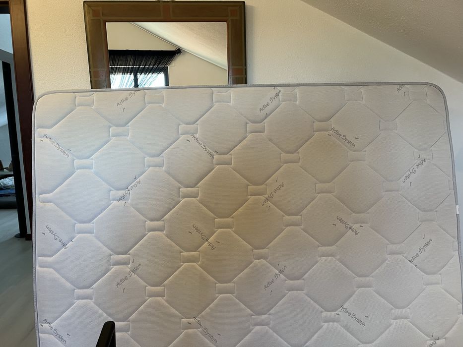 Colchão ortopédico de molas - 1,38m x 1,88m