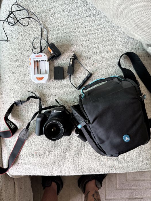 Canon EOS 1200D + Lente 18-55mm + Bolsa e carregador