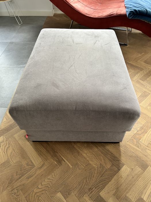 Szara duża pufa, siedzisko, ławka, podnóżek