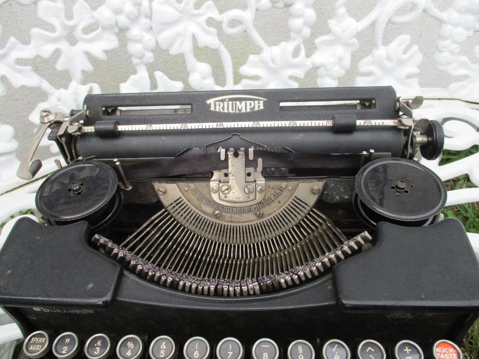 1935 – Maquina de escrever – Old Typewriter