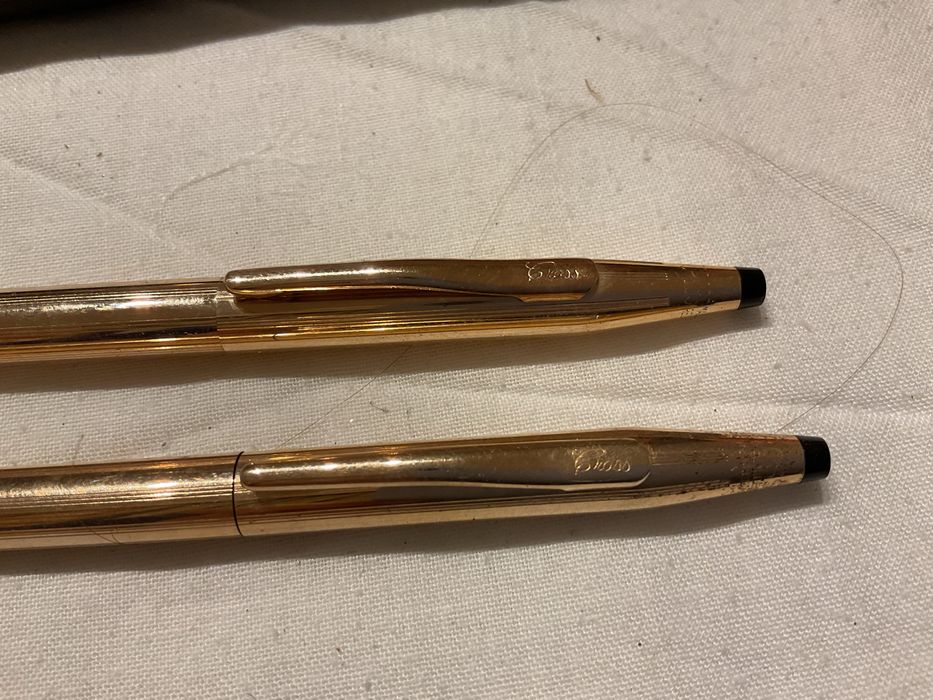 Conjunto de esferografica e lapiseira da Cross em ouro plaquê