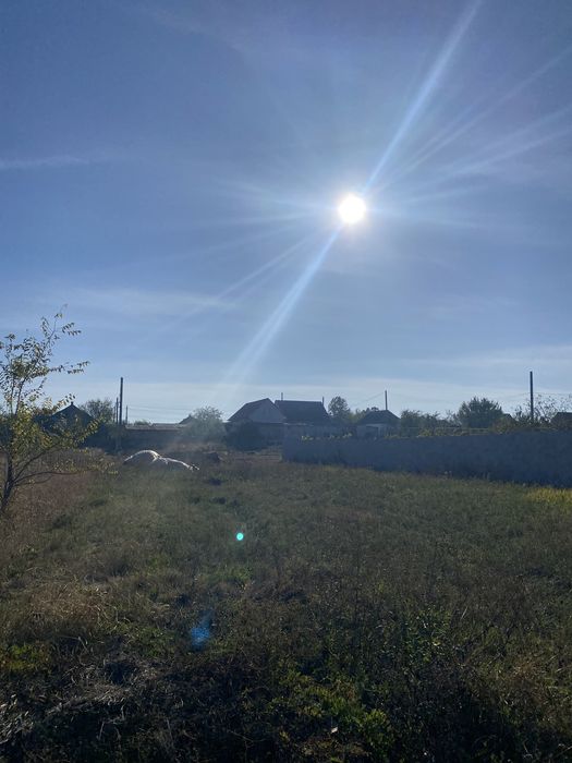 У продажу земельна ділянка, перша ліния річки, с.Піщанка,