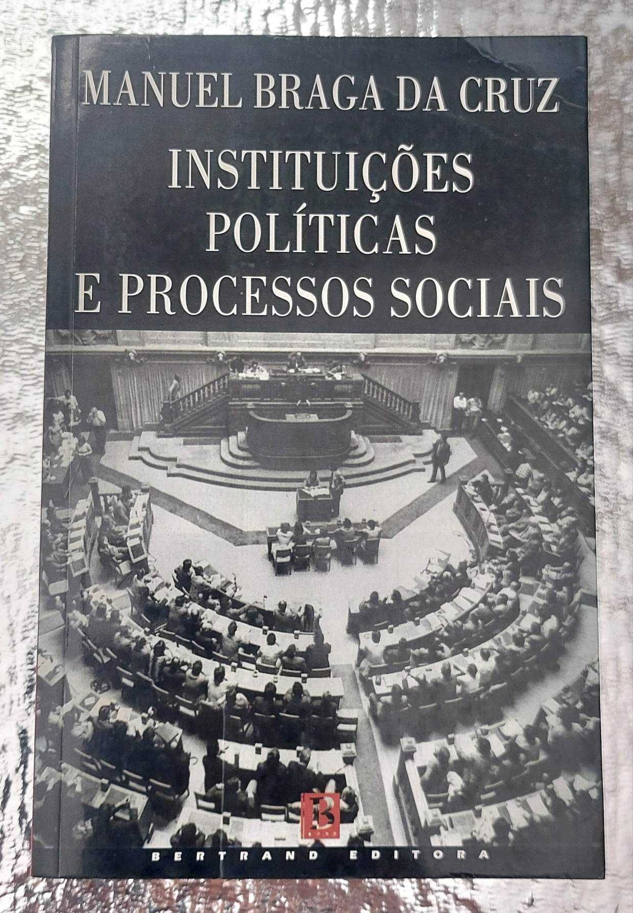 Instituições Políticas e  Processos Sociais