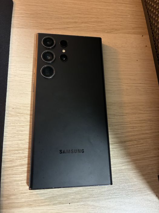 S23 ultra tela partida