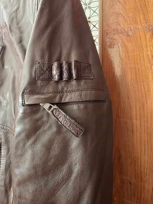 Куртка шкіряна чоловіча з підстібкою на хутрі.