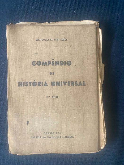 livro do V ano historia universal de A. G. Mattoso