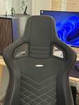 Cadeira Noblechairs EPIC LEATHER Preto/Dourado