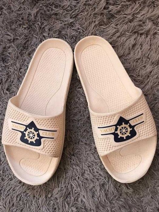 Жіночі шльопанці на літо