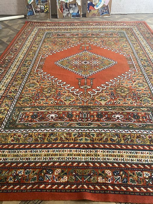 Килим вовняний , розмір 3 на 4