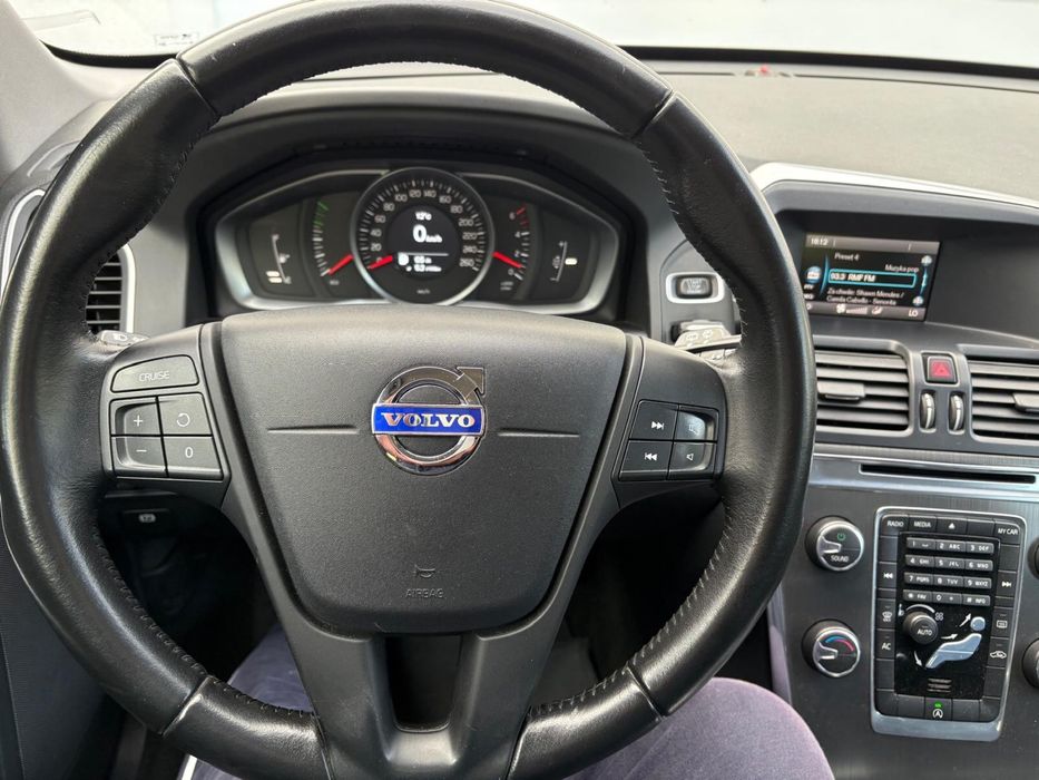 Volvo XC60, salon Polska, perfekcyjny stan pod kazdym względem,zamiana