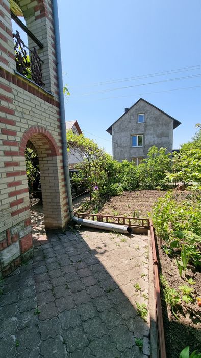 ПРОДАЖ БУДИНКУ, Смиківці, із господарською будівлею