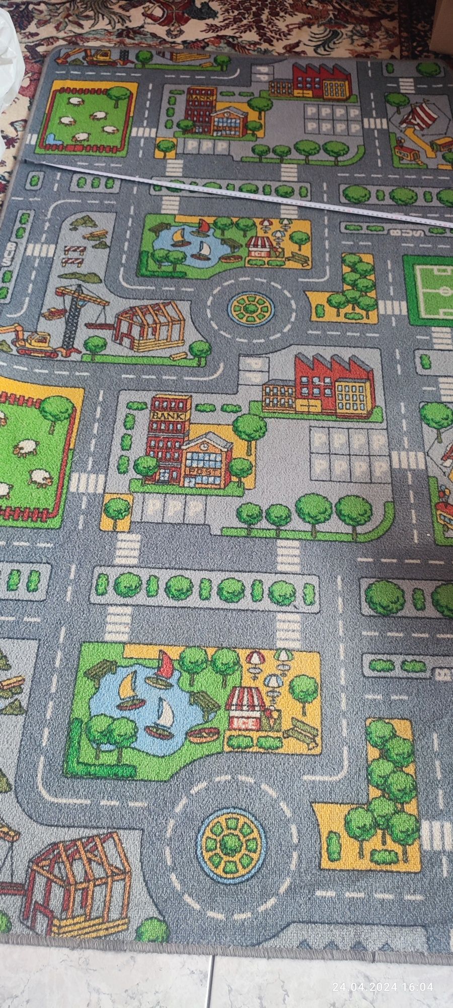 Dywan dziecięcy ok 100x189 cm ulice miasto droga uliczki playcity