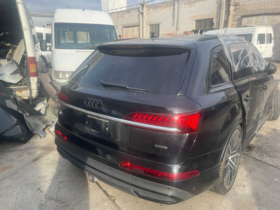 Разборка запчасти Audi Q7 Prestige 4M 2020 LC9X шрот ляда дверь бампер